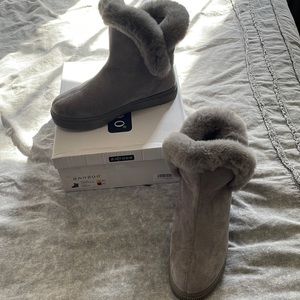 Size US10 Bamboo Grey Shoes